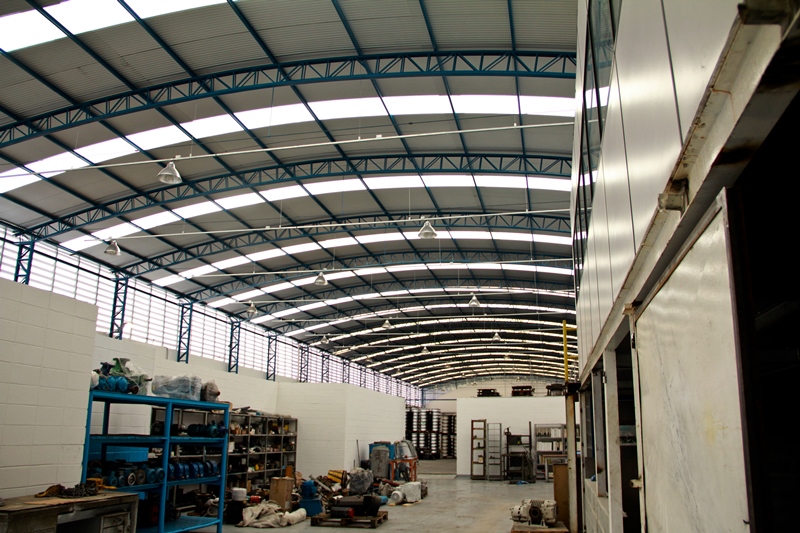 Obra de construção e reforma industrial